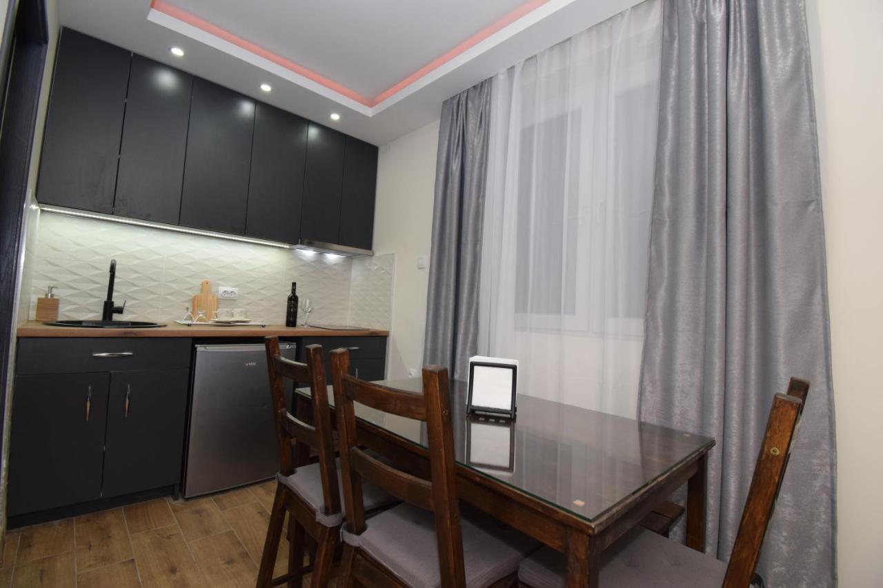 Apartments Wolf Belgrade Exterior photo