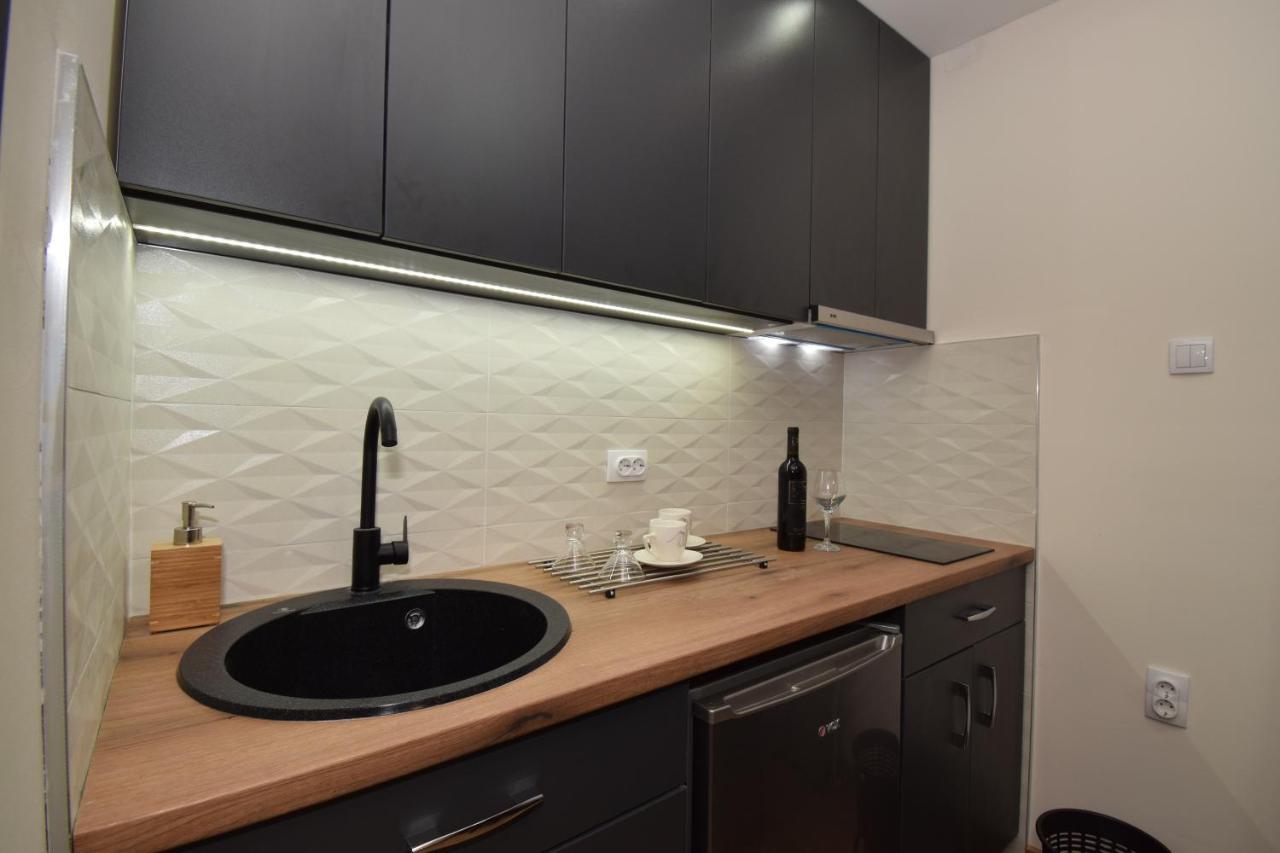 Apartments Wolf Belgrade Exterior photo