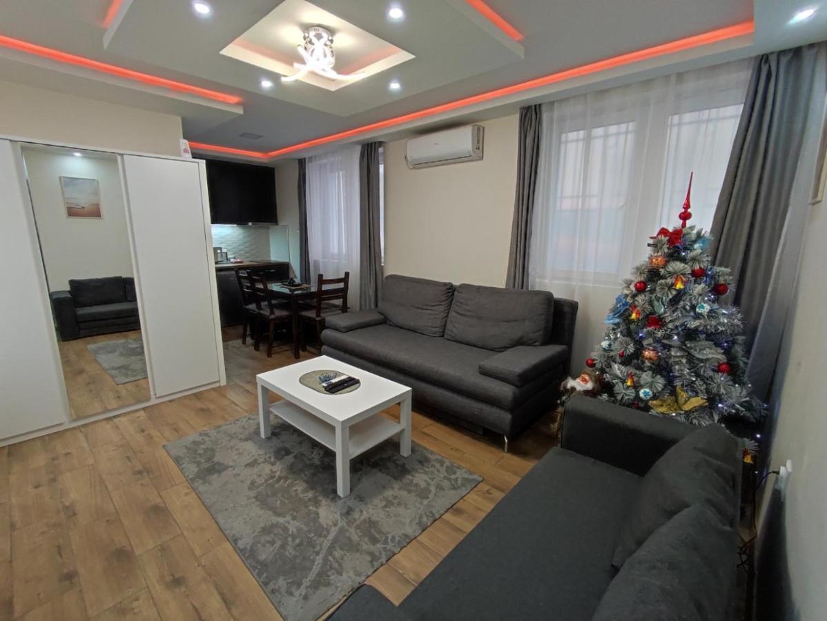 Apartments Wolf Belgrade Exterior photo